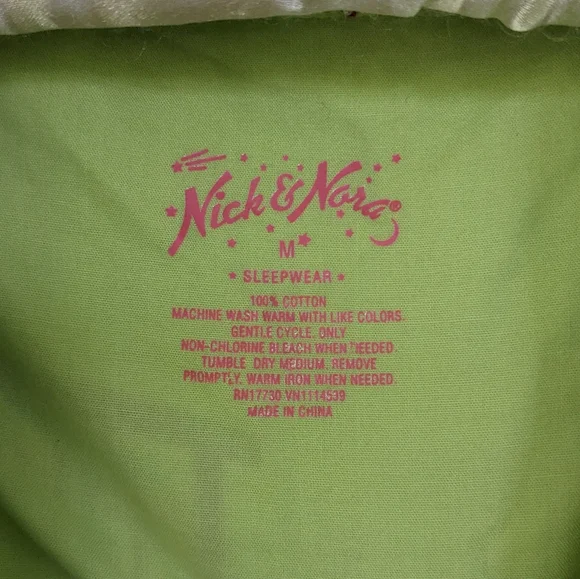 Nick & Nora Backyard Flamingo BBQ Pool 3/4 Sleeve Ruffle Button Up Shirt - Picture 5 of 5